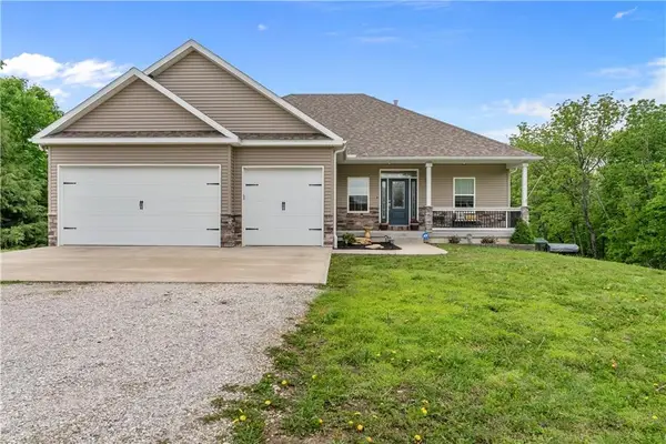 584 SE 80th Road, Warrensburg, MO 64093