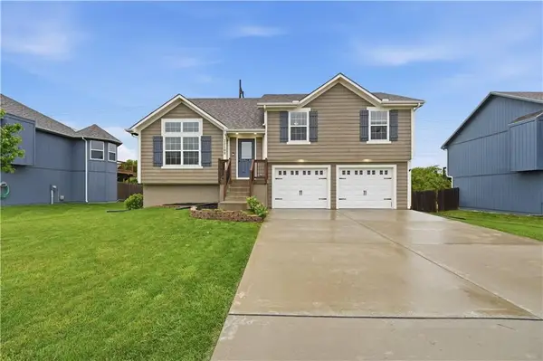 22100 Crystal Avenue, Peculiar, MO 64078