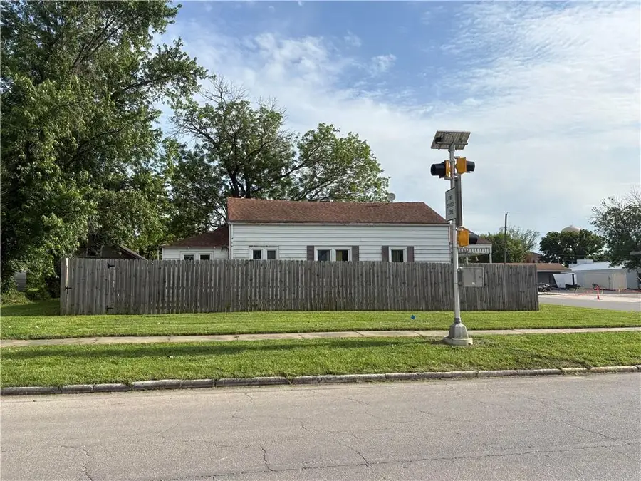 217 N 9th Street, Humboldt, KS 66748 - #3
