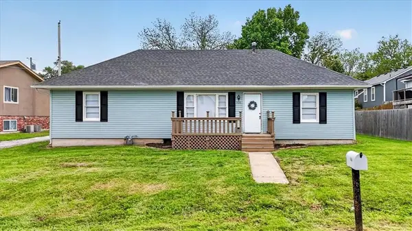506 E 1st Street, Tonganoxie, KS 66086