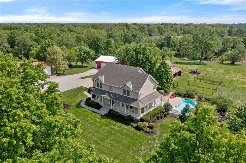 35559 Metcalf Road, Louisburg, KS 66053 - #1