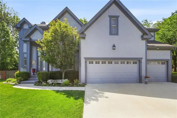 13004 Reeder Street, Overland Park, KS 66213