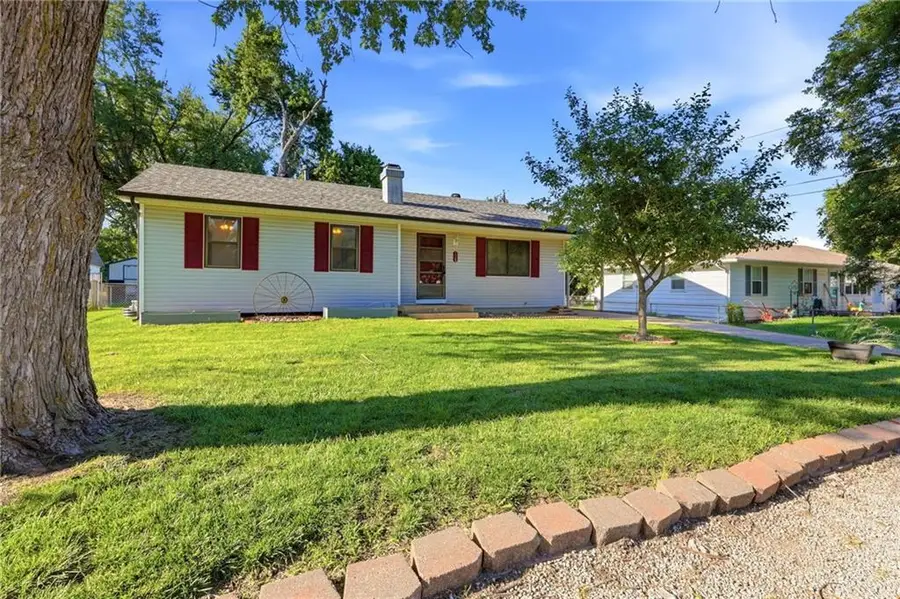 128 SW 18th Street, Oak Grove, MO 64075 - #3