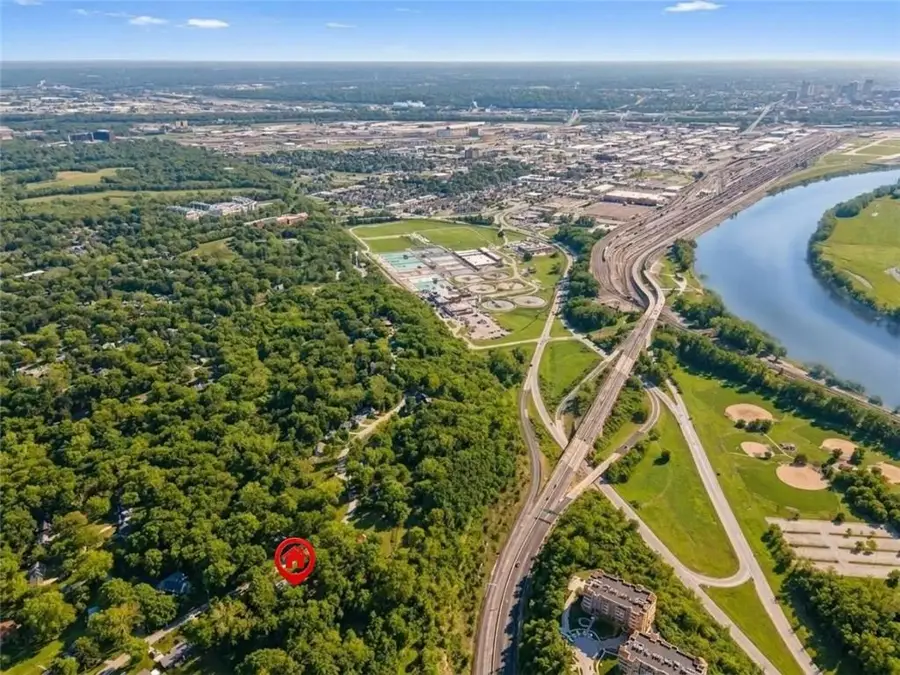 3848 N Briarcliff Road, Kansas City, MO 64116 - #2
