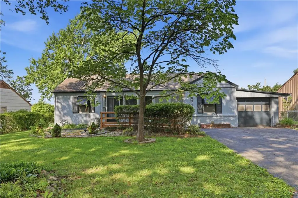 8816 Daniel Boone Road, Kansas City, MO 64114 - #1