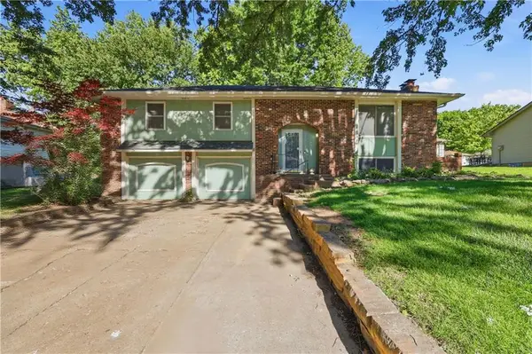 2409 2nd Street Terrace, Blue Springs, MO 64014