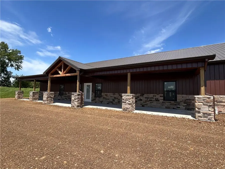 20014 Woodend Road, Linwood, KS 66052 - #2
