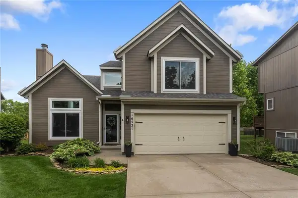 16221 W 158th Street, Olathe, KS 66062