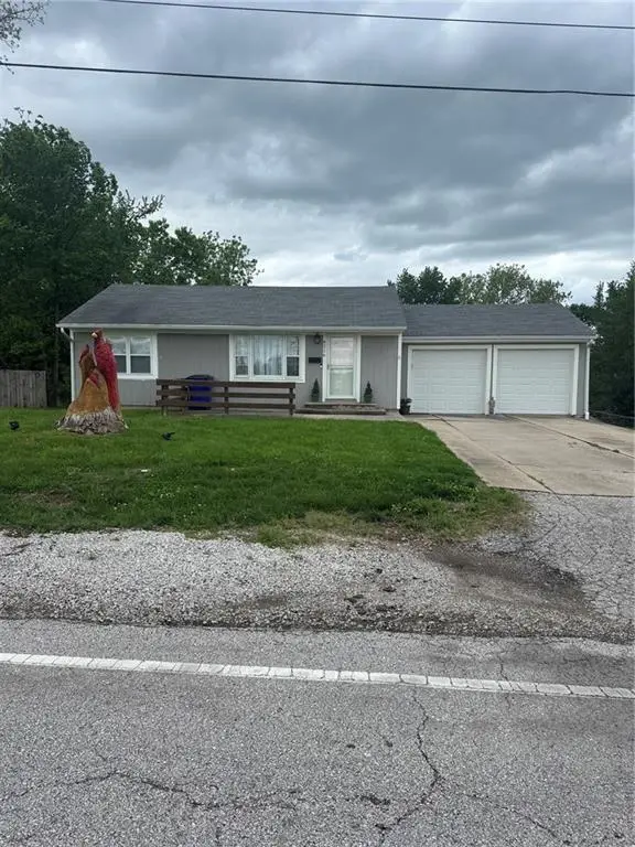 8216 Sterling Avenue, Raytown, MO 64138 - #1