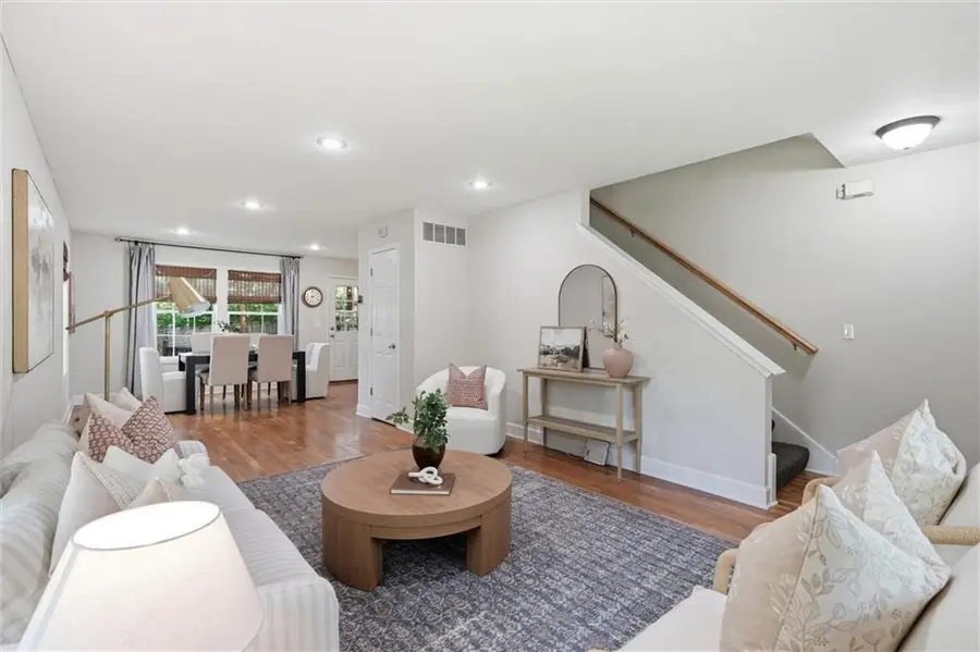 12 W 82nd Terrace, Kansas City, MO 64114 - #2