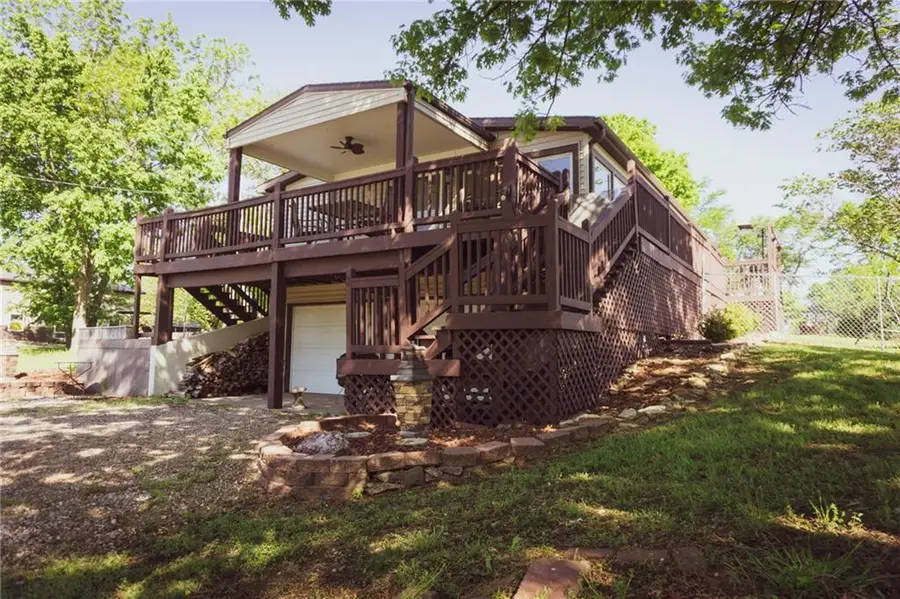 33 Lakeview Lane, Linn Valley, KS 66040 - #2
