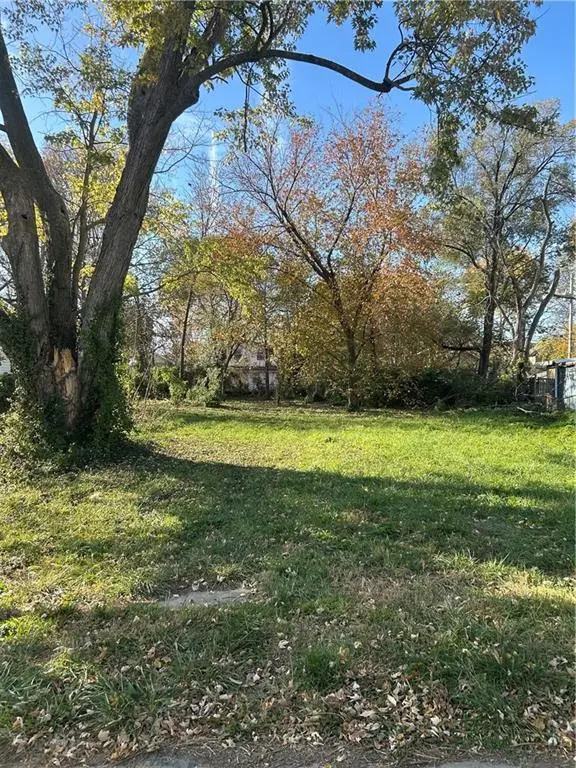 2332 Oakley Avenue W, Kansas City, MO 64127 - #3