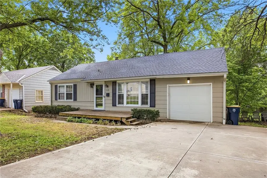 115 W 89th Street, Kansas City, MO 64113 - #3