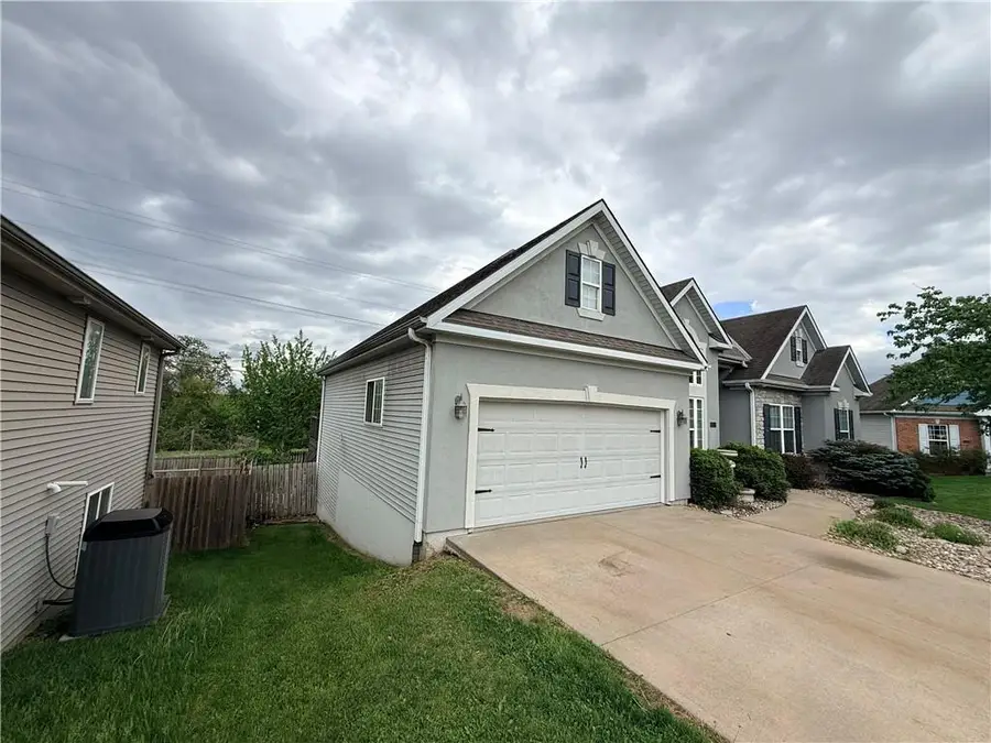 2611 Andrew Court, Saint Joseph, MO 64503 - #2