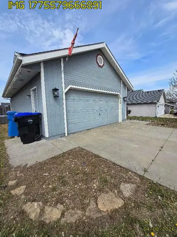 1737 Stone Crest Drive, Topeka, KS 66615