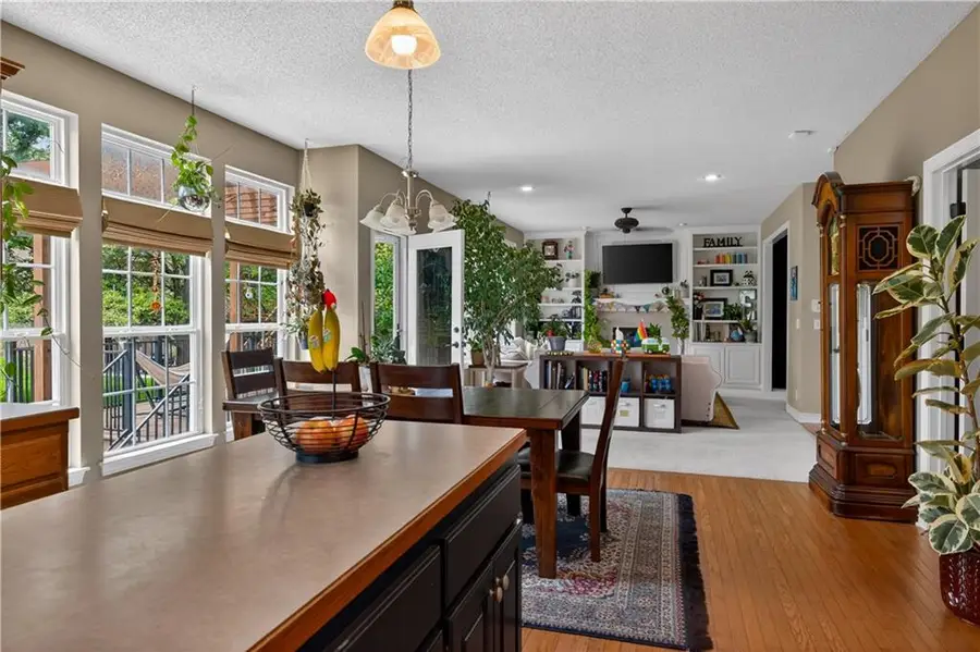10131 Redbud Lane, Lenexa, KS 66220 - #3