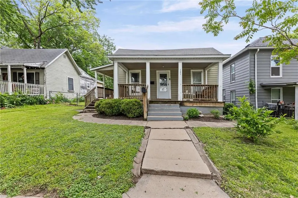 131 S Oak Street, Ottawa, KS 66067 - #1