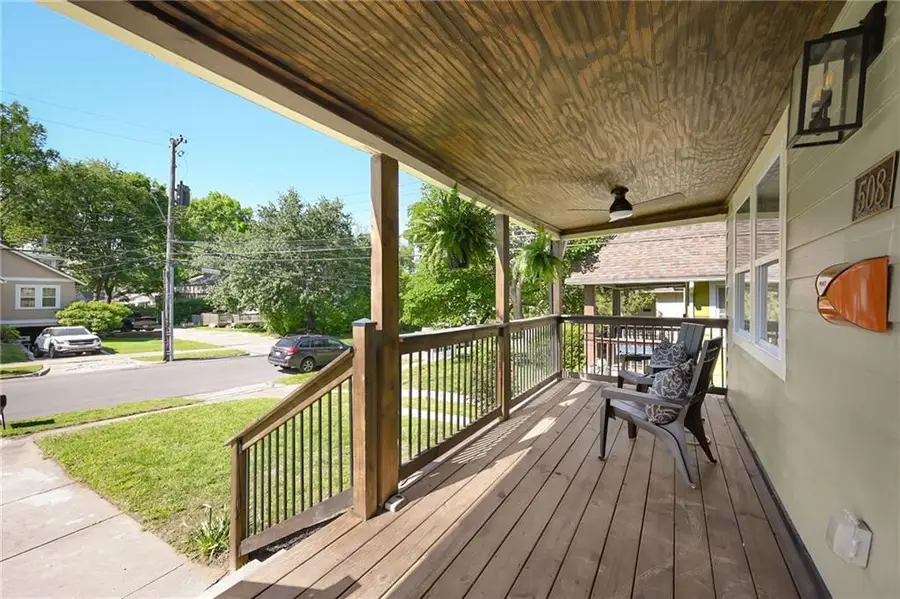 508 W 77th Street, Kansas City, MO 64114 - #2