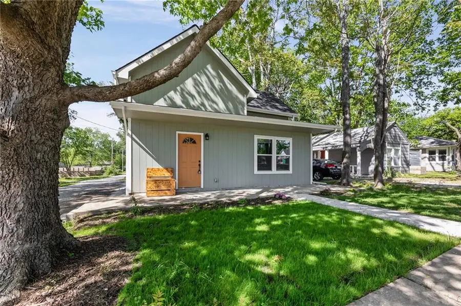213 Red Jacket Street, Ottawa, KS 66067 - #2