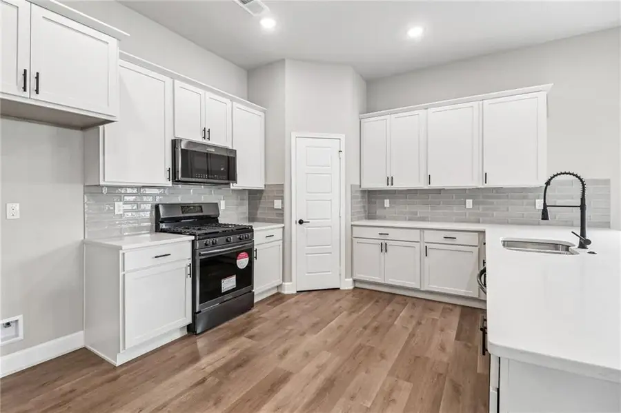 18420 W 195 Street, Spring Hill, KS 66083 - #3