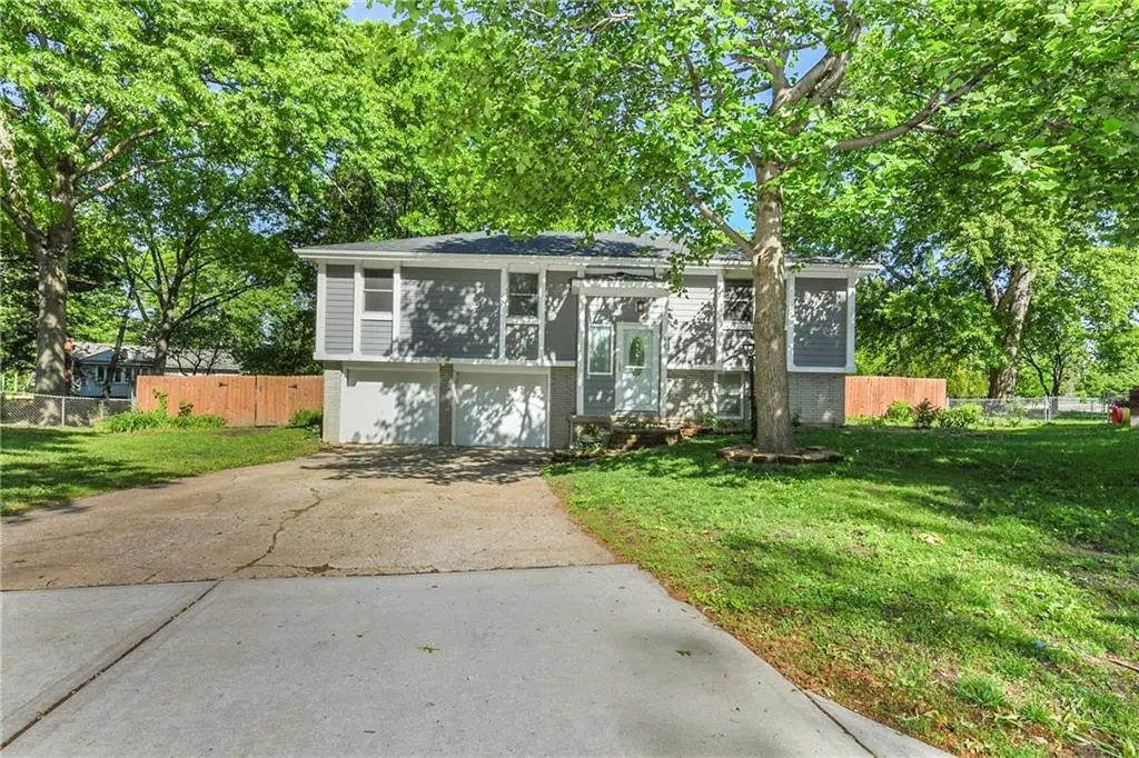 603 S Hamilton Circle, Olathe, KS 66061 - #1