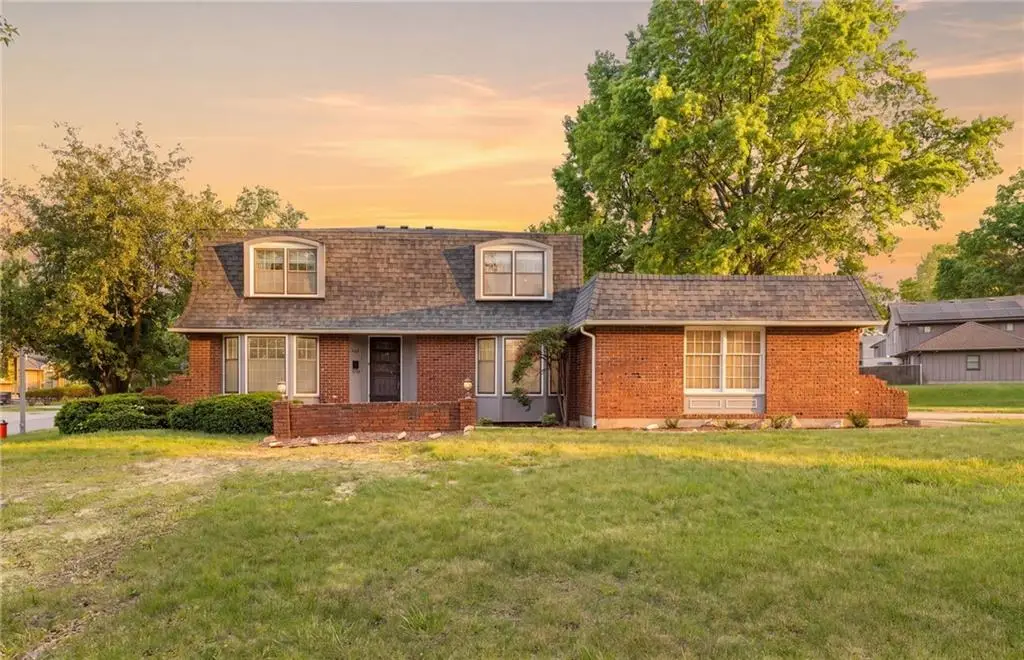 9714 Shepherds Drive, Kansas City, MO 64131 - #1