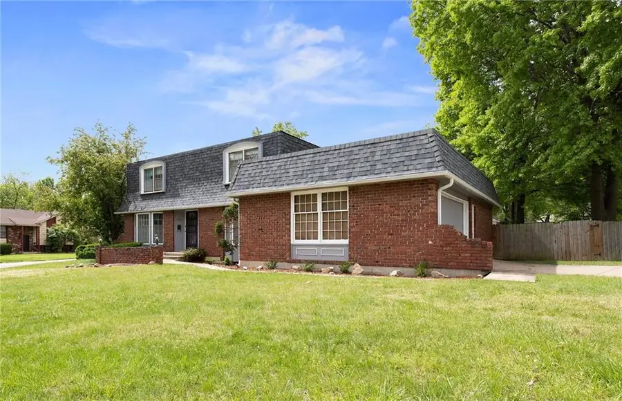 9714 Shepherds Drive, Kansas City, MO 64131 - #3