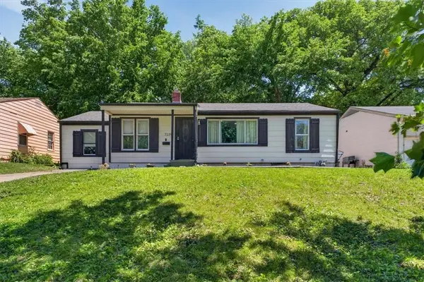 7239 Tracy Avenue, Kansas City, MO 64131