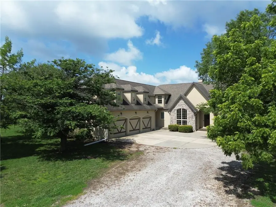 17620 Millwood Road, Leavenworth, KS 66048 - #2