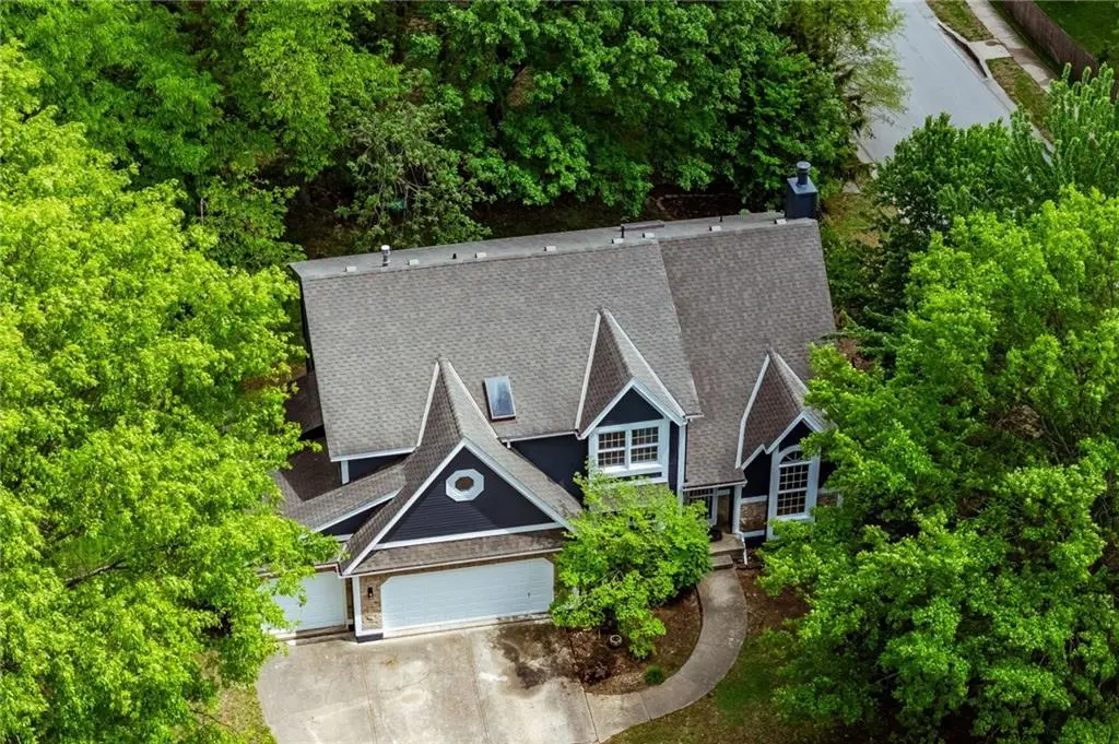 12495 S Hagan Lane, Olathe, KS 66062 - #1