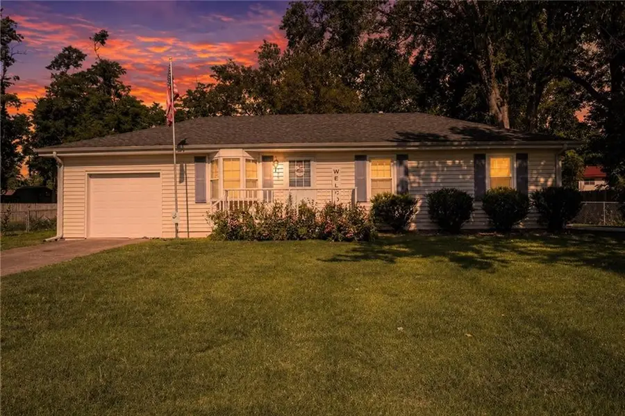 205 Hostetter Street, Buckner, MO 64016 - #2