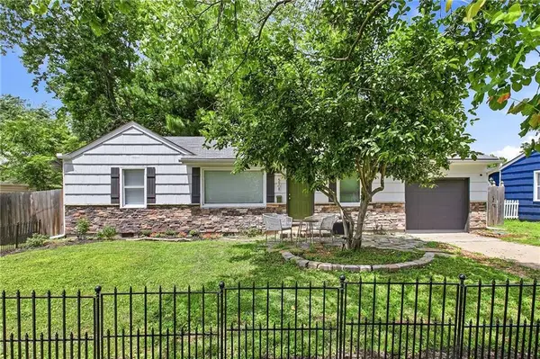 5908 E 101st Street, Kansas City, MO 64134