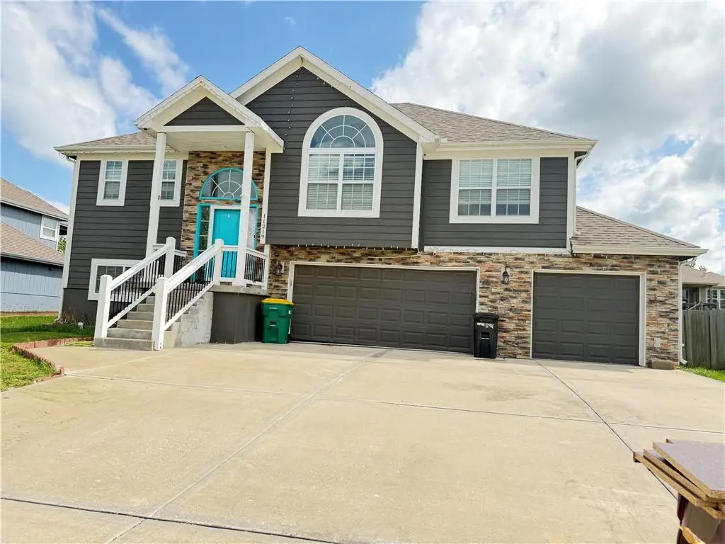 11219 Kimball Avenue, Kansas City, KS 66109 - #1