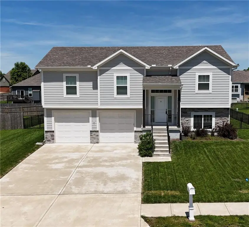 1807 Alpine Drive, Pleasant Hill, MO 64080 - #3