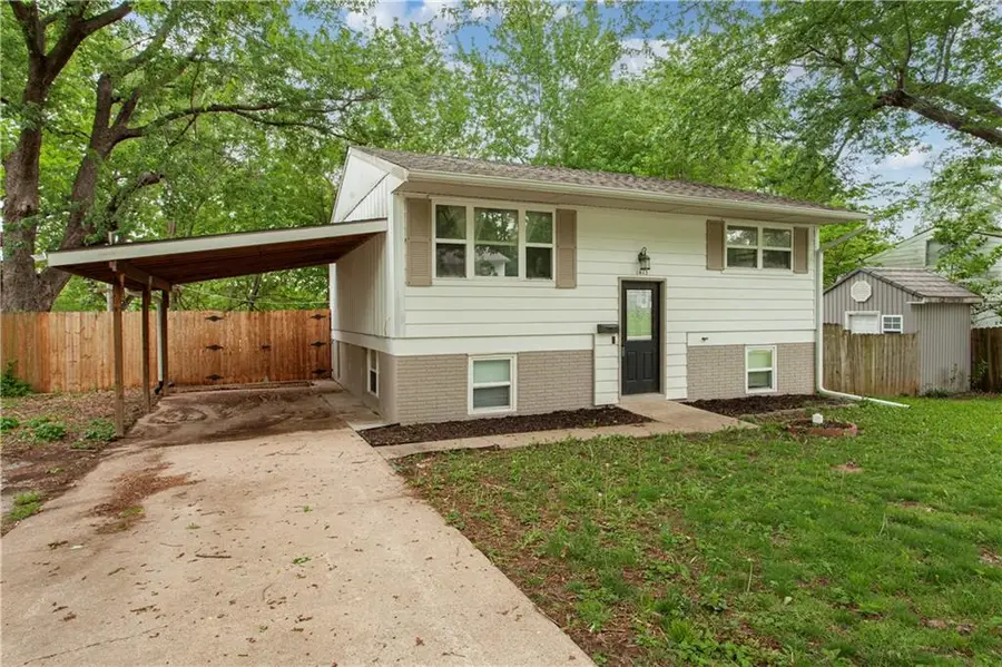 1413 N Geronimo Drive, Independence, MO 64058 - #2