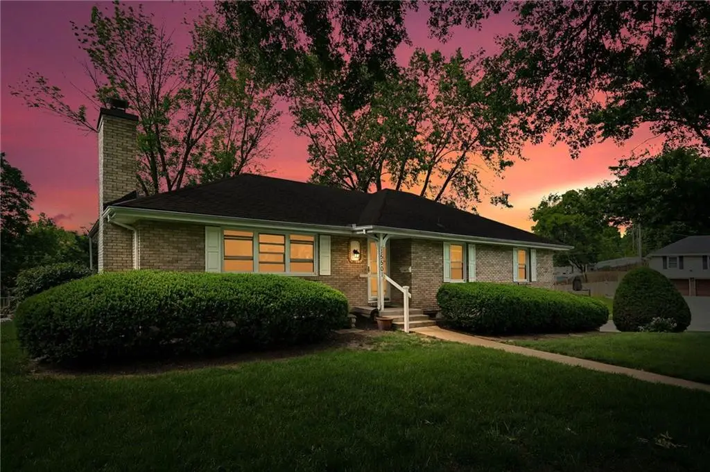 15501 E 44th Terrace S, Independence, MO 64055 - #1