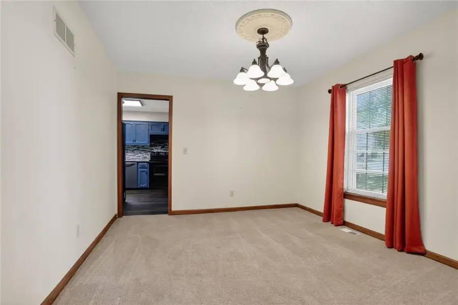 7417 N Park Avenue, Gladstone, MO 64118 - #2