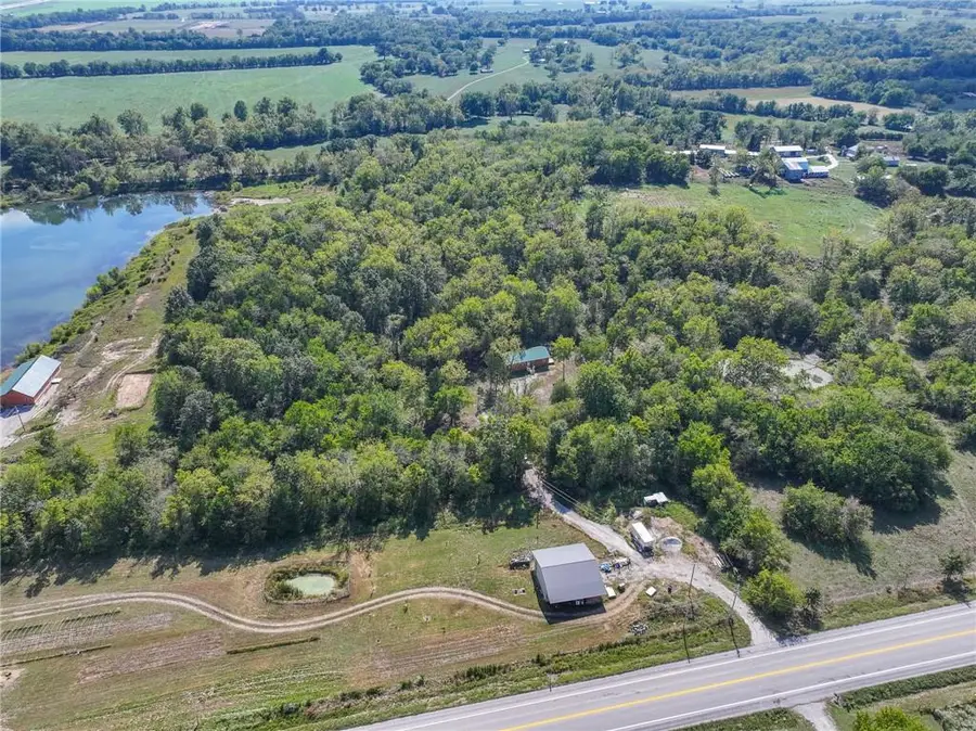 8655 SE 54 Highway, Collins, MO 64738 - #3
