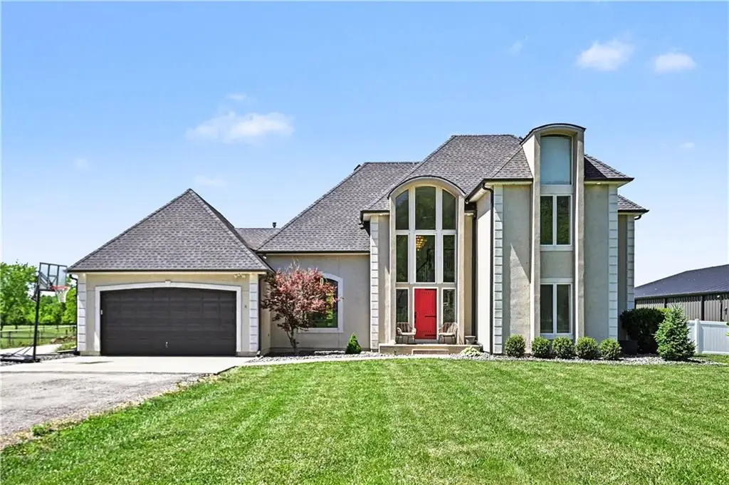 9330 Valley Garden Drive, Kansas City, MO 64139 - #1