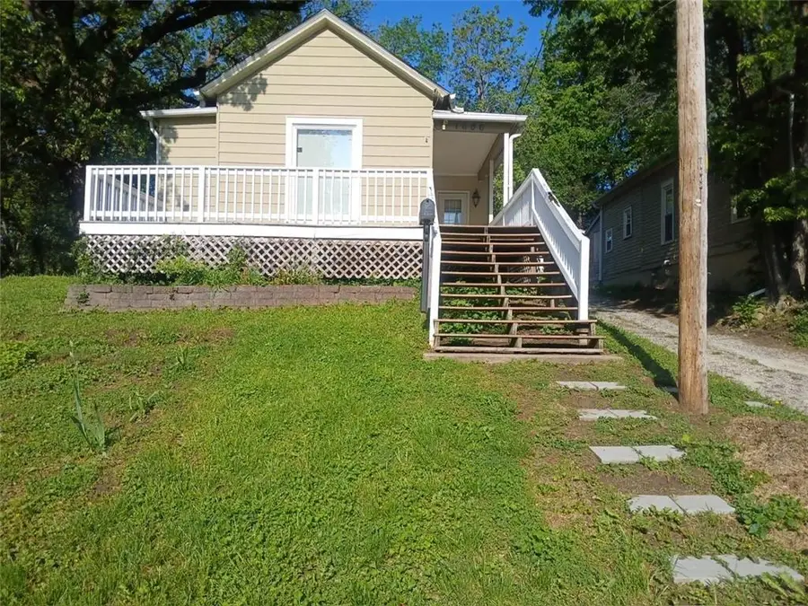 1606 N 20th Street, Saint Joseph, MO 64505 - #2