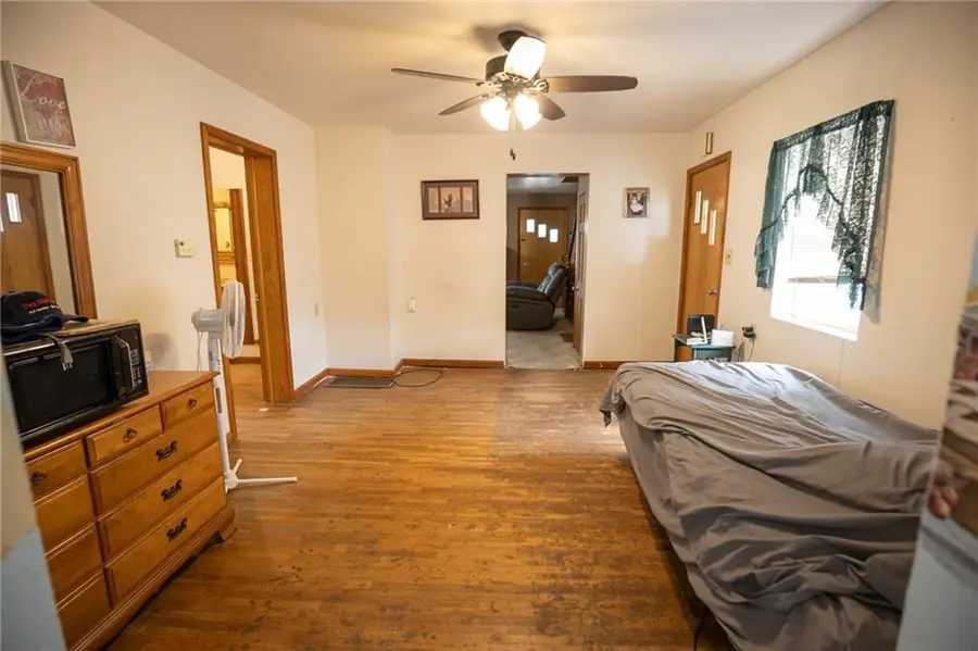 313 N College Street, Princeton, MO 64673 - #3