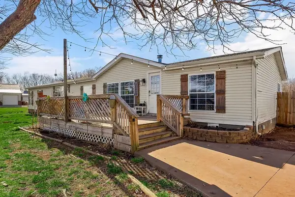 32809 NE Norton Road, Garnett, KS 66032