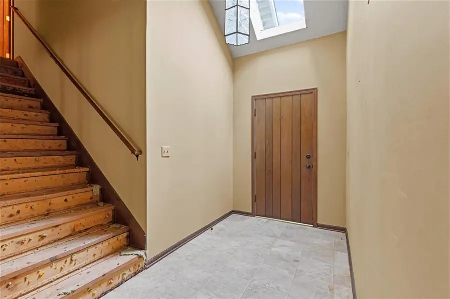 8300 Grant Avenue, Overland Park, KS 66212 - #3