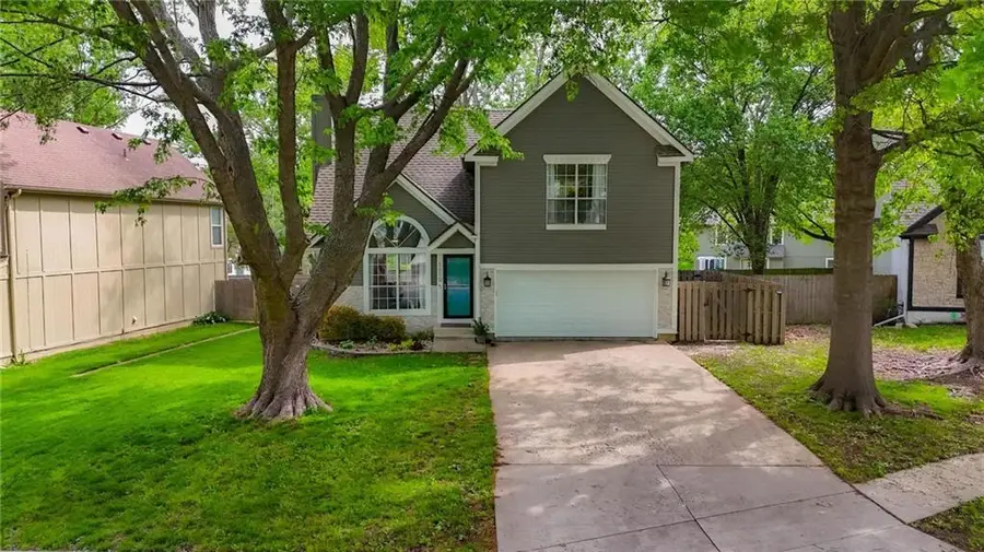 1110 N Anne Shirley Drive, Olathe, KS 66061 - #2