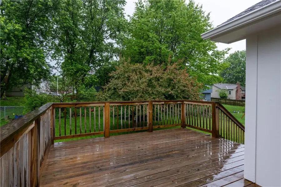 13921 S Summertree Lane, Olathe, KS 66062 - #2