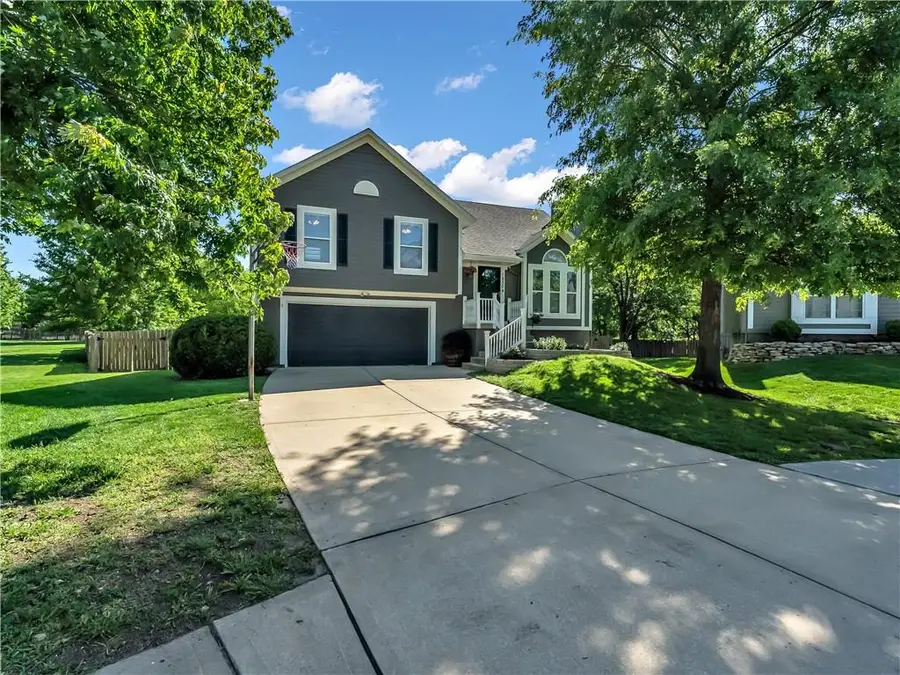 18304 W 161st Terrace, Olathe, KS 66062 - #2