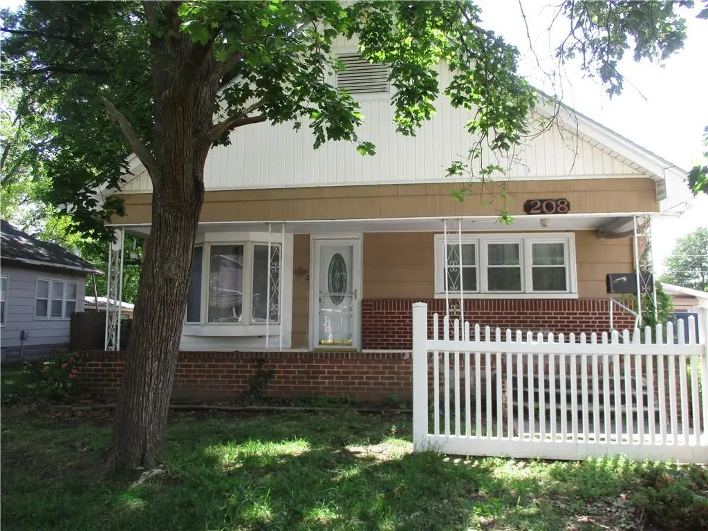 208 E 21st Street, Pittsburg, KS 66762 - #1