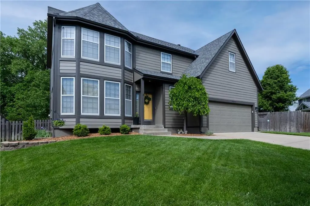 11247 W 116th Terrace, Overland Park, KS 66210 - #1