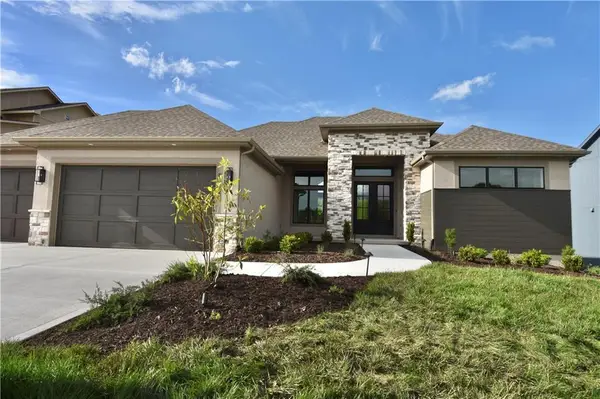 8352 NE 77th Terrace, Kansas City, MO 64158