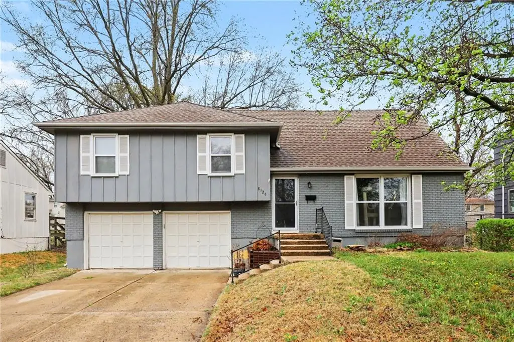 8126 E 134th Street, Grandview, MO 64030 - #1